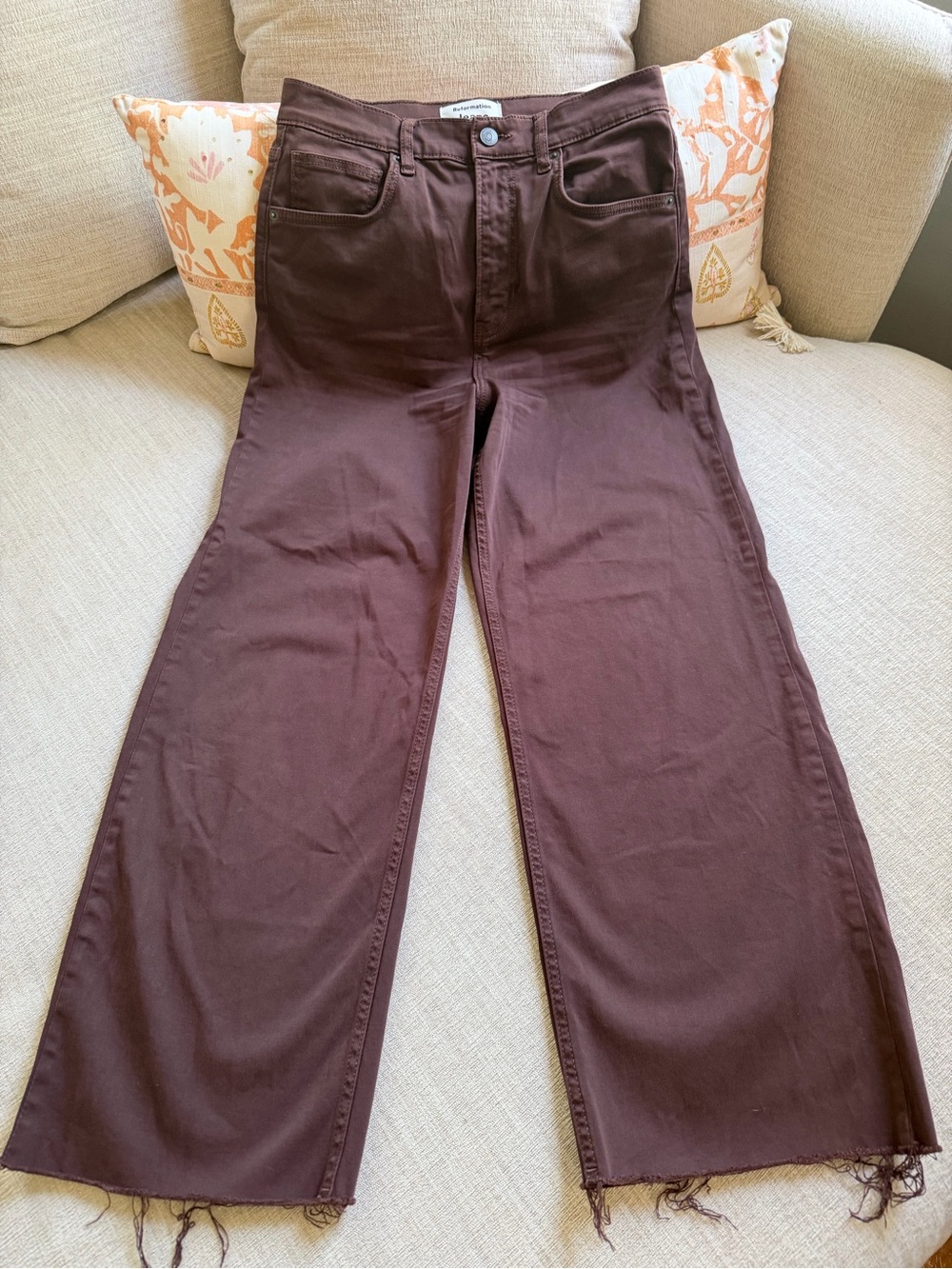 EUC Reformation Emma High Rise Wide Leg Jeans in Brown. Women's Size: 29.